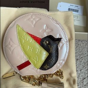 LOUIS VUITTON Vernis Oiseau Songbird Coin Purse